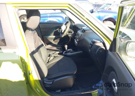 2014 Kia Soul z USA, uszkodzony, nr VIN KNDJN2A21E7725347